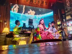 -喜鹊音乐酒馆(西街店)
