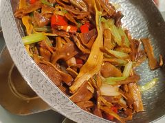 干锅小炒糯米竹笋-苏梦江南·淮扬菜(夫子庙店·全天营业中)