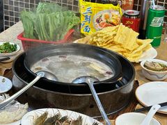 -濠轩阁特色生蚝火锅(水湾路店)