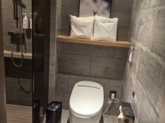 -广州南站万科中心亚朵酒店