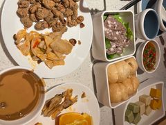 -左庭右院鲜牛肉火锅(环球港店)