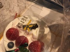 -皇冠幸福里动物奶油生日蛋糕(龙阳村地铁站店)