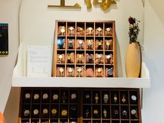 -LADY FAFA(巨鹿路陕西南路路口店)