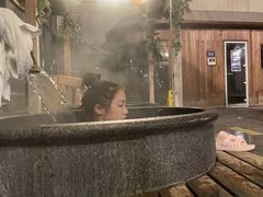 -嘉佑温泉水世界