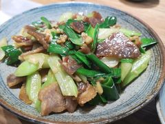 腊肉红菜苔-静一餐厅·湖北菜(前门创始店)
