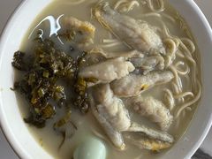 -明呈黄鱼面馆(斜土路店)