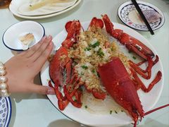 -覃记海鲜美食餐厅