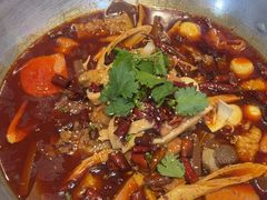 -川流不息·地道川菜·小龙虾(松东路店)