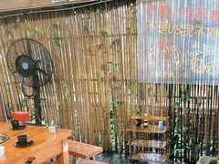 -三道苗苗鱼·美蛙黄辣丁(八里店)