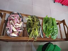 -老石黑山羊毛驴肉火锅(金凯广场店)