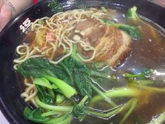 -小龙大肉面馆