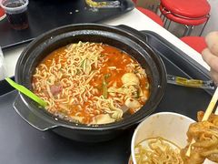 -锅神麻辣烫