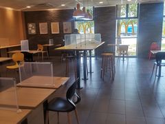 -麦当劳(石坝服务区店)