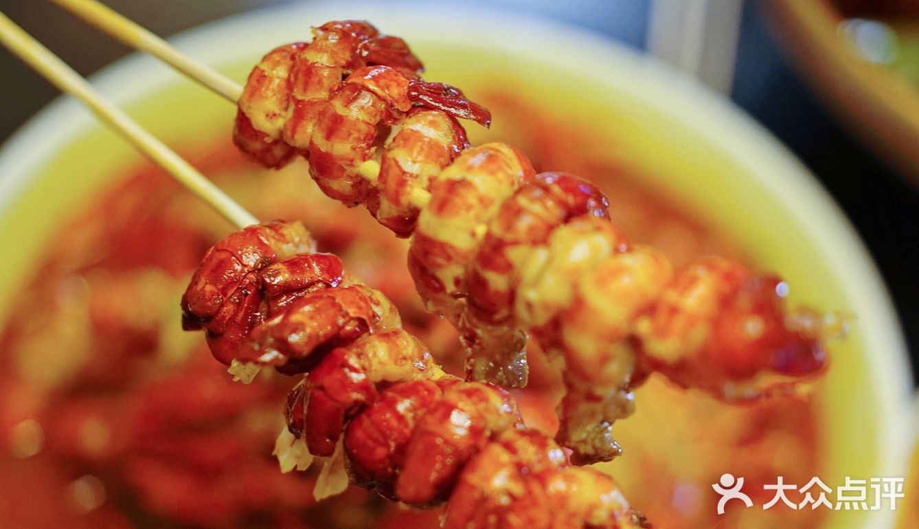 魔都夜宵好去处，龙虾肯定少不了！[礼花]