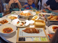 -荷塘秋月·本帮江浙菜(国权路店)