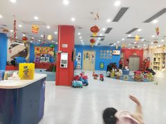 -美吉姆国际儿童发展中心(红谷滩绿地缤纷城中心)