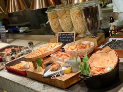 -松山湖凯悦酒店·Café自助餐厅·周末火舞秀表演