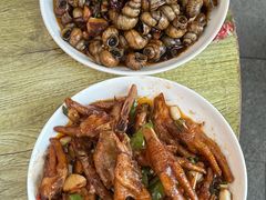 -丹水桥地锅鱼·翘嘴鲌·地方特色全鱼宴(丹江口大坝店)