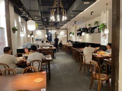 -乔街深夜食堂·小龙虾·高压锅生蚝(杭州总店)