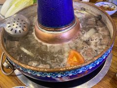 -毛辣果·贵州红酸汤牛肉火锅(西单店)
