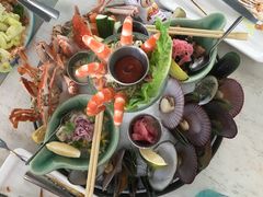 -Cha Cha's Beach Cafe