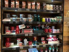 零售区-星巴克(杭州桐庐立山国际店)
