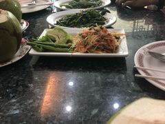 -光海鲜鱼翅餐厅(叻差拉披色路店)