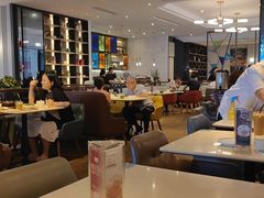 -港丽餐厅(高德置地店)