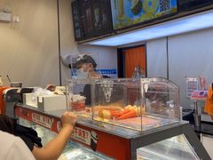 -极拉图·现制冰淇淋(梅溪湖新天地步步高店)
