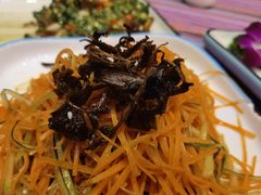 -香巴拉云南餐厅(华莱坞店)