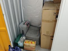 -安东易迷你自助仓储寄存仓库(顾戴路店)