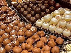 -Laderach 莱德拉(上海环贸iapm店)