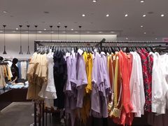 -URBAN REVIVO(高德置地广场·春广场店)