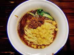 招牌豌杂面-东三里屯豌杂面
