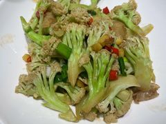 五花肉烧有机花菜-肖记公安牛肉鱼杂馆· 省级非物质文化遗产(仁和路店)