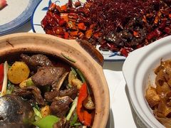 -八府香鸭·啫啫煲(华山路店)