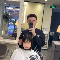 -变画·发型STUDIO