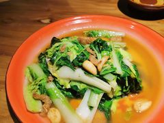 -半步颠小酒馆(繁花中心)