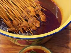 -拈签一笑黄牛肉辣卤串串