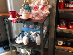 零售区-星巴克(北京三里屯SOHO一店)