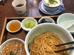 -蟹上黄·蟹黄面·江南糖水(人民广场店)