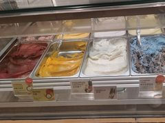 -VENCHI 闻绮(上海佛罗伦萨小镇店)