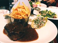 -db Bistro & Oyster Bar by Daniel Boulud(滨海湾金沙店)