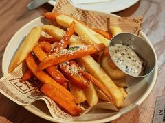 -芭莉与彩虹西餐厅(成都合生汇店)