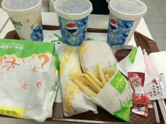 -华莱士·全鸡汉堡(湛江新华店)
