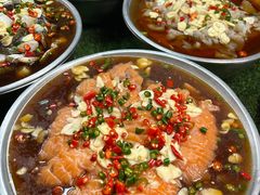 -席娜卡琳火车铁道夜市