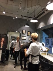 -时尚殿堂明星门店