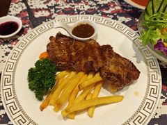 肩胛大块黑椒牛排小份-92°C俄式厨房(中央大街店)