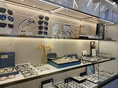 -世纪大明眼镜·蔡司战略授权店(汉街店)