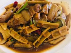 -渔公码头·九龙湾国际饭店